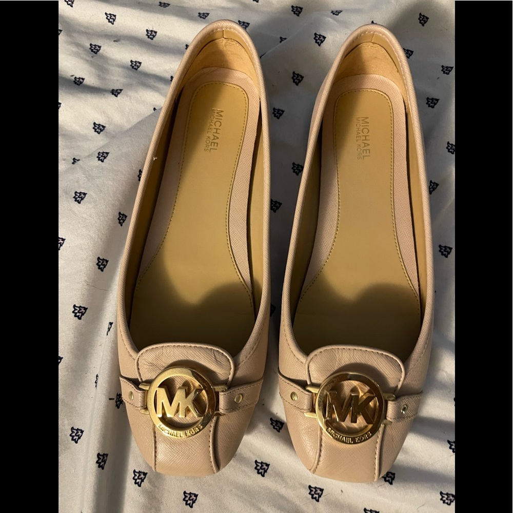 Nude Michael kors flats